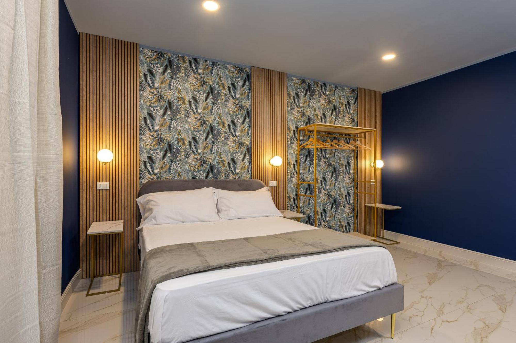 Naif Suites, Rome